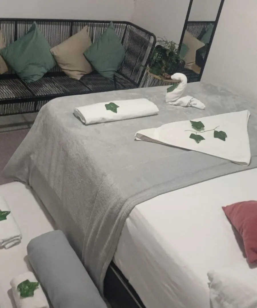 Providencia Hostel Habitaciones Medellin Homestay